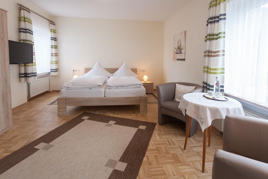 Hotel Haus Kesper-Brunen Willingen  Pokoj fotografie
